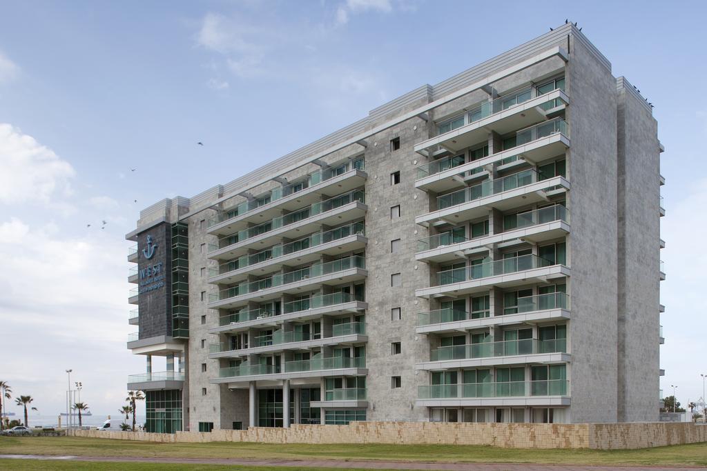 West All Suites Hotel Ashdod Extérieur photo