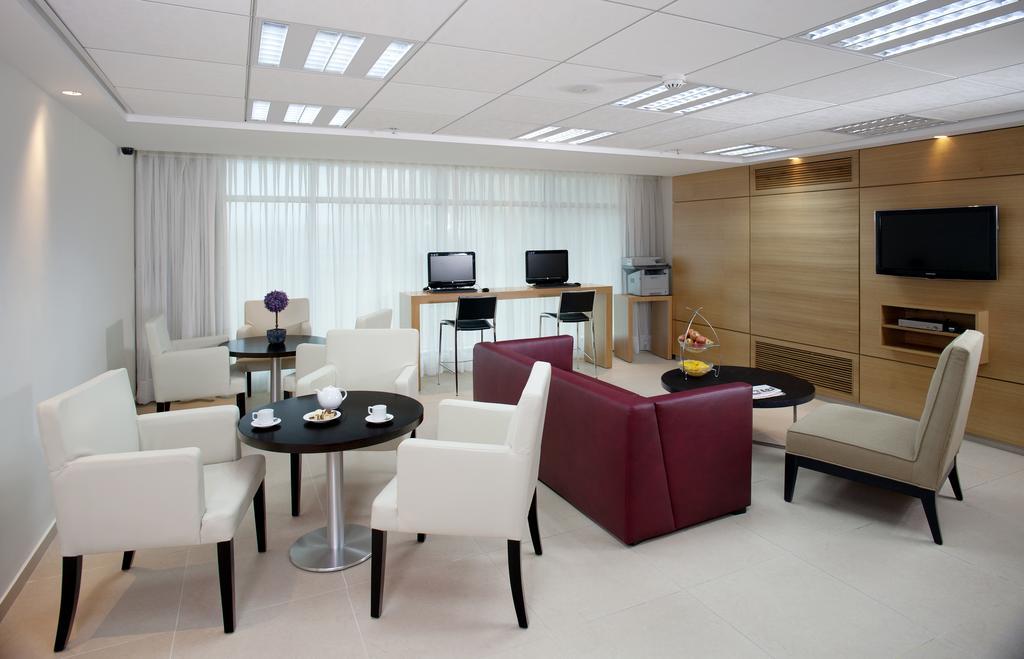 West All Suites Hotel Ashdod Extérieur photo