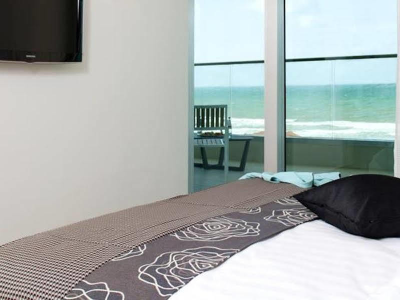 West All Suites Hotel Ashdod Extérieur photo