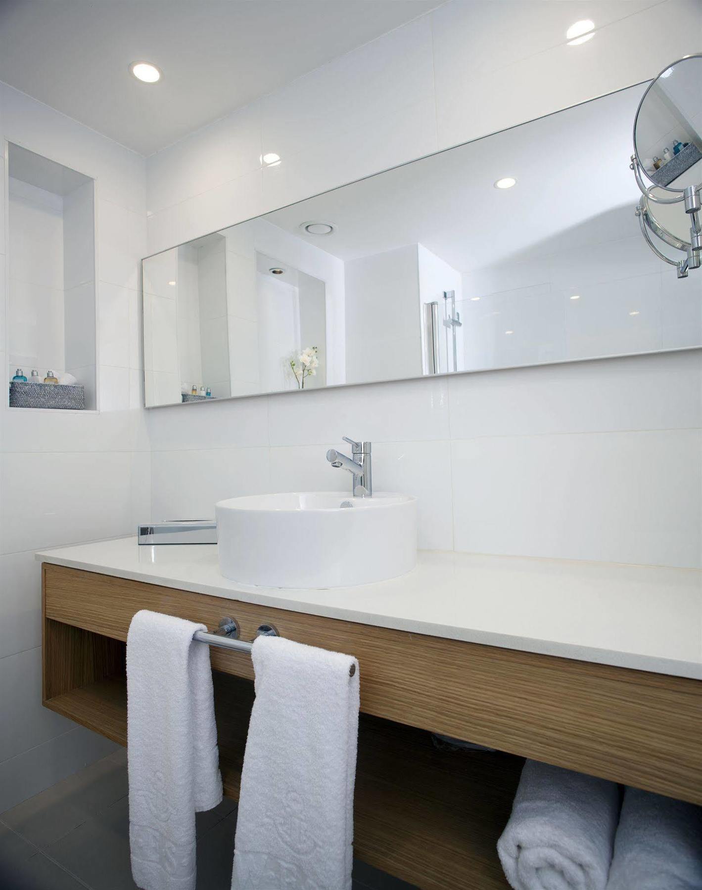 West All Suites Hotel Ashdod Extérieur photo