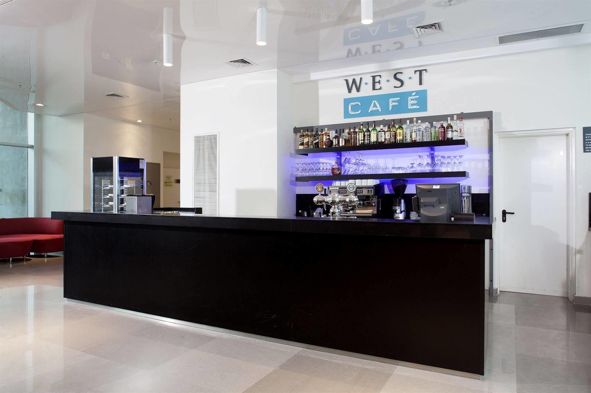 West All Suites Hotel Ashdod Extérieur photo