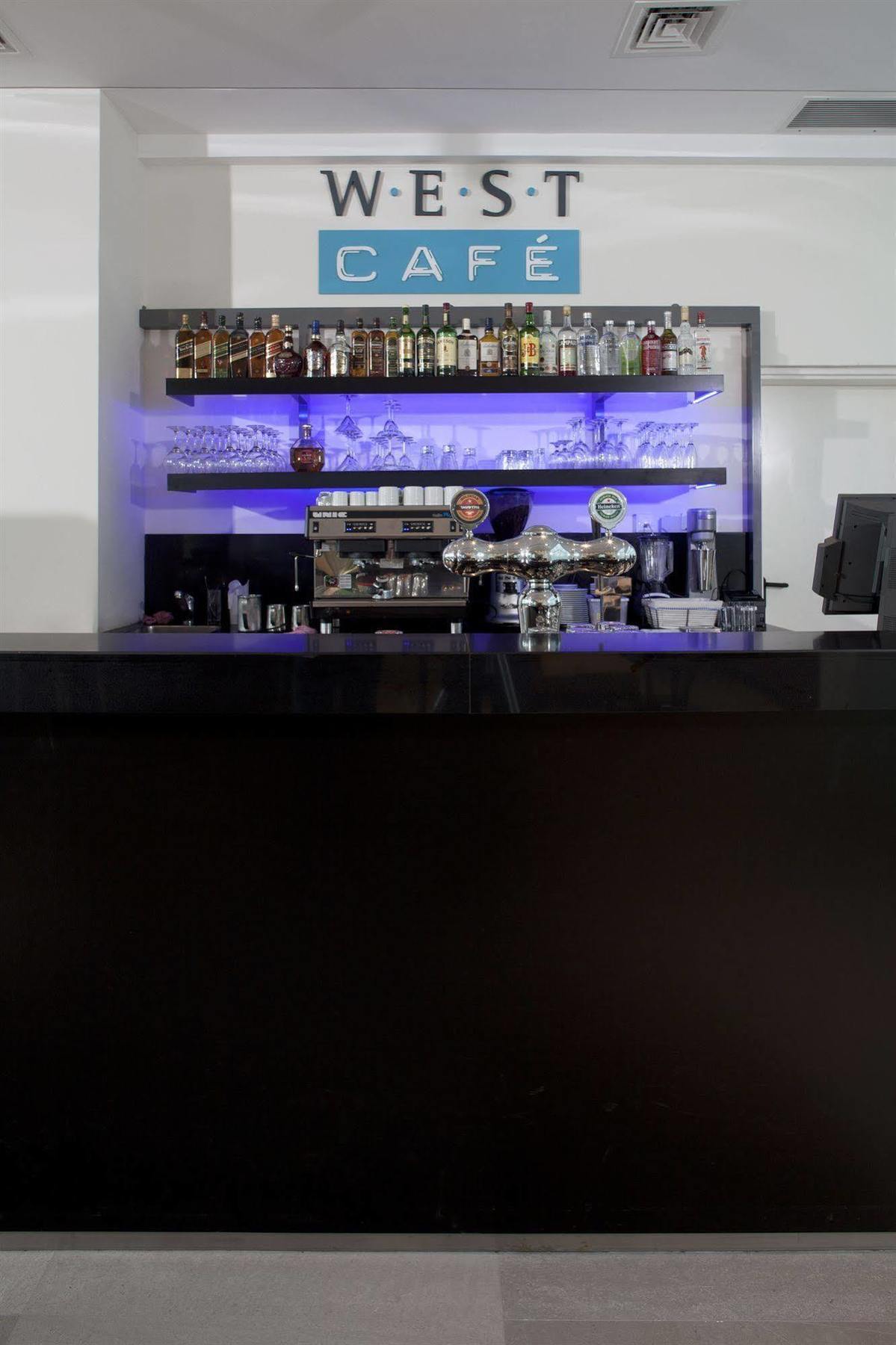 West All Suites Hotel Ashdod Extérieur photo